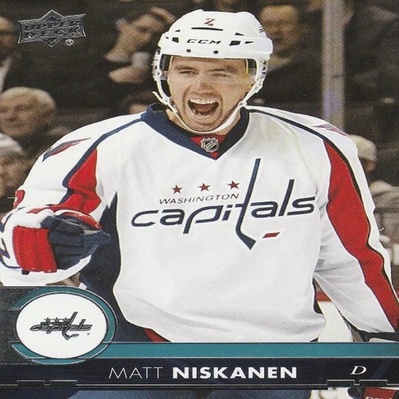 Matt Niskanen Hockey Card Collection - Picture 3 of 3